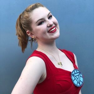 Meet your Posher, Anjoli